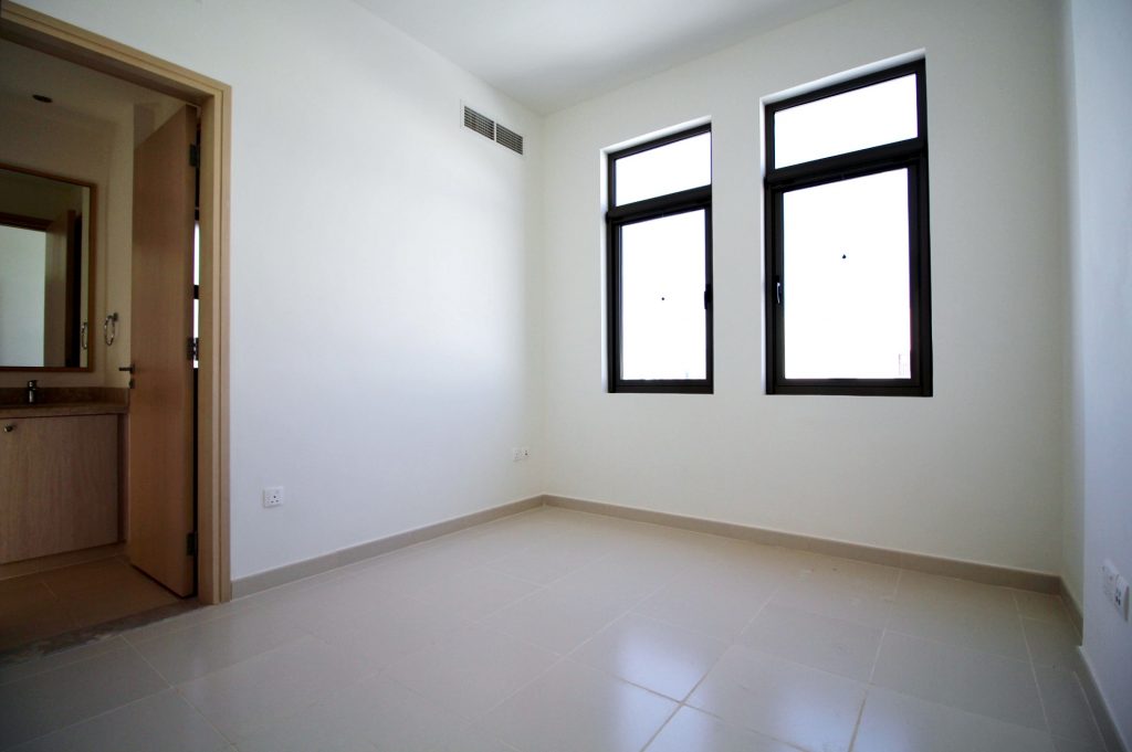 Vacant Single Row Type H - 3 Beds + Maids + Study 10